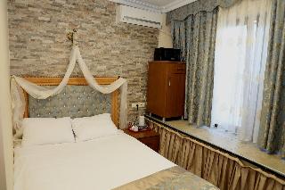 Sea House Suites