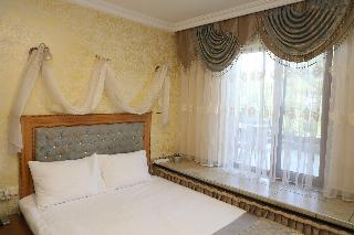 Sea House Suites