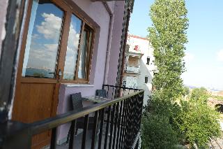 Sea House Suites