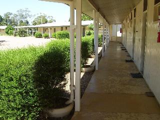 Golden Chain Garden Motor Inn