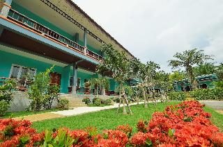 Tum Mai Kaew Resort