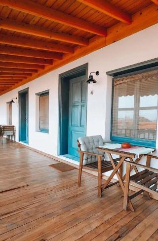 Attalos Suites Hotel