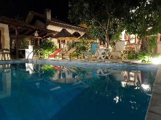 Attalos Suites Hotel