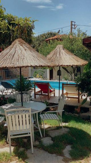 Attalos Suites Hotel
