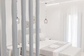 Crystal Mare Suites