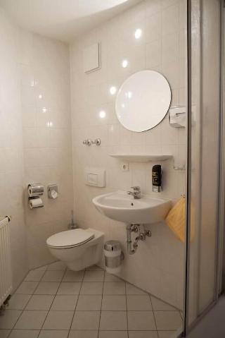 Room Room