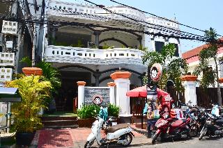 The Mad Monkey Hostel Phnom Penh