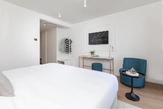 Room Room