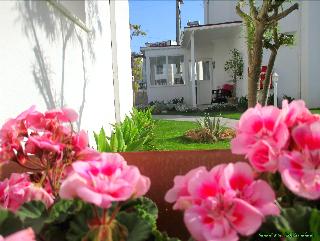 Canna Garden Hotel