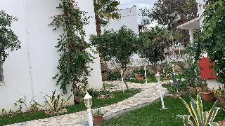 Canna Garden Hotel