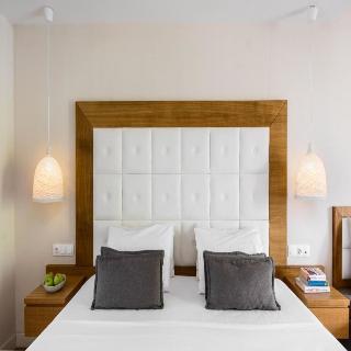 Akron Seascape Resort