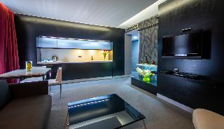 Vernazza Suites