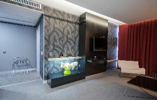 Vernazza Suites