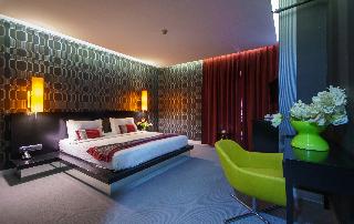 Vernazza Suites