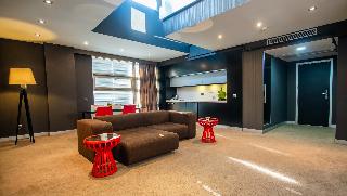 Vernazza Suites