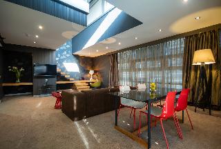 Vernazza Suites