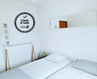 Room Room