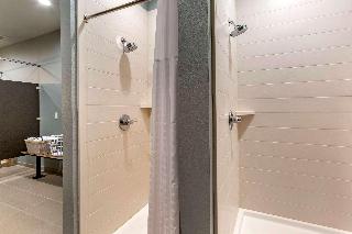 Mainstay Suites Carlsbad South