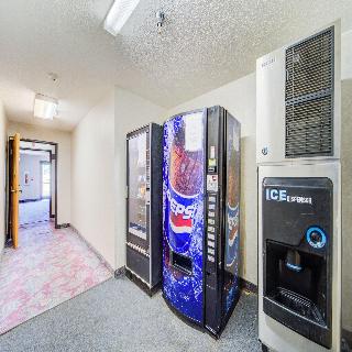 Capital O Amerihost Inn and Suites Mexico Hwy 54