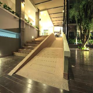 Romyen Garden Place
