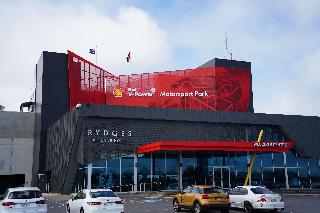 Rydges Pit Lane Hotel