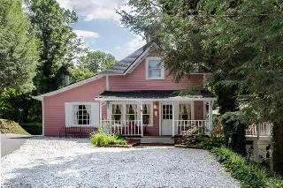 Cedar Crest Inn