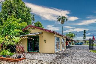 Tropical Lodge