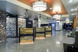 Oxford Suites Paso Robles