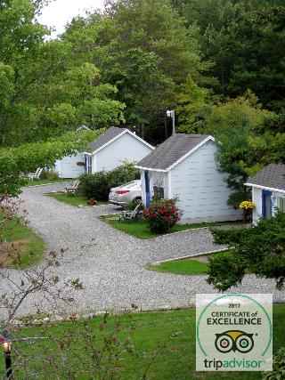 Isleview Motel And Cottages