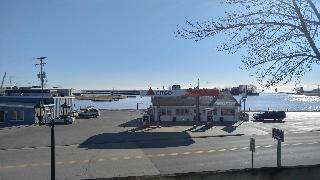 Harbor Lights Lodge