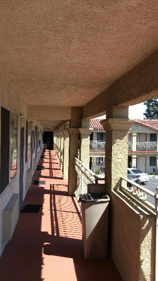 Santa Ana Travel Inn