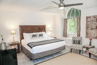Eden House At Carriage Vineyards