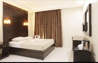 Grand Astoria Hotel