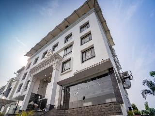 Hotel V Star