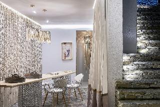 Canal Suites