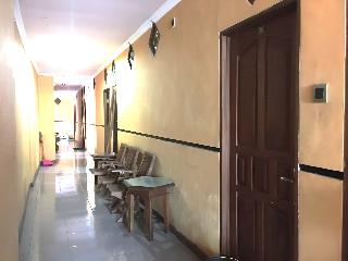 Hotel Alami near Alun-Alun Klaten by ZUZU