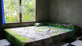 Homestay Mbak Karti by ZUZU
