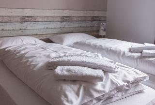 Room Room