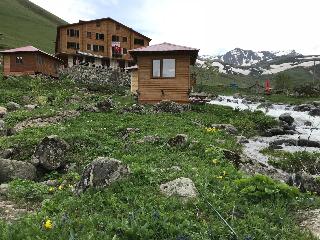 Yedigoller Hotel & Restaurant