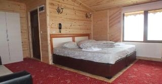 Yedigoller Hotel & Restaurant