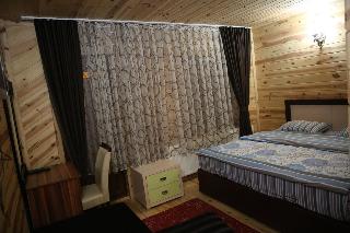 Yedigoller Hotel & Restaurant