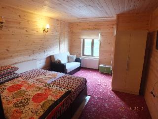 Yedigoller Hotel & Restaurant