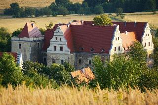 Uroczysko Siedmiu Stawów Luxury Hotel