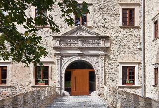 Uroczysko Siedmiu Stawów Luxury Hotel