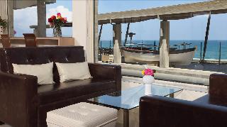 Kronos Hotel