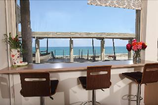 Kronos Hotel