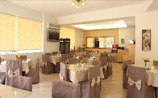 Kronos Hotel