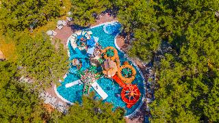 Long Beach Club Nature