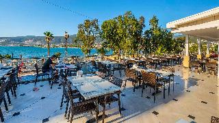 Long Beach Club Nature