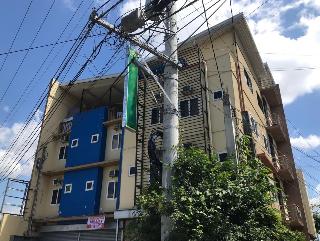 762 Laurien Hotel